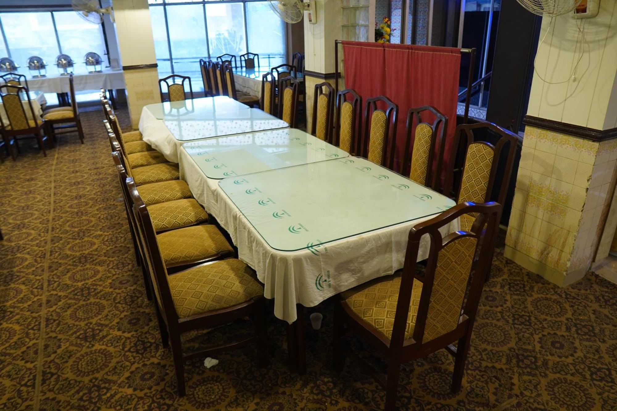 National Hotel Lahore Bagian luar foto